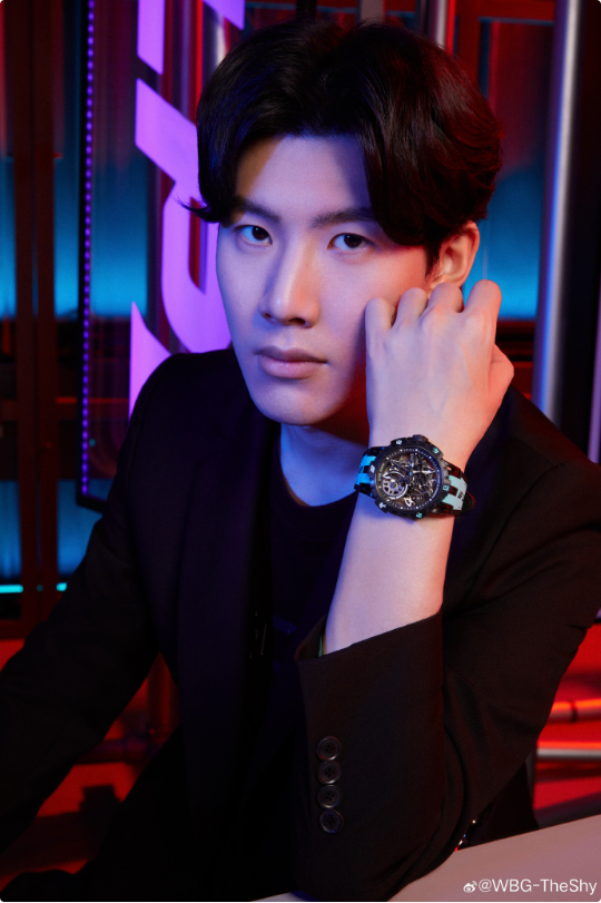 她又一次证 她又一次证