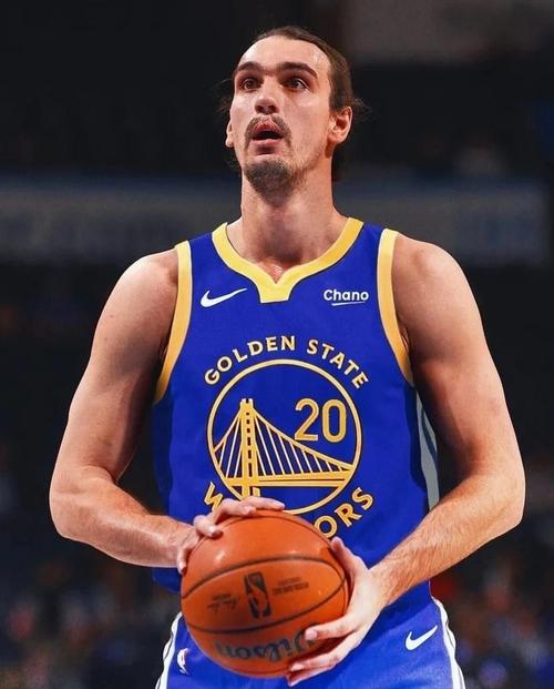 斯基拉：克雷莫内塞向38岁的瓦尔迪提供1+1合同