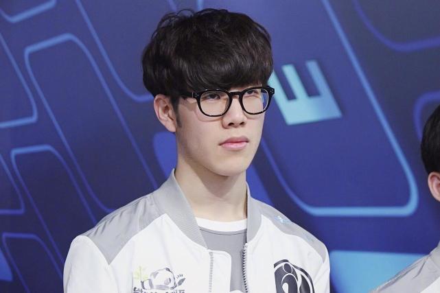 菲利克斯 菲利克斯