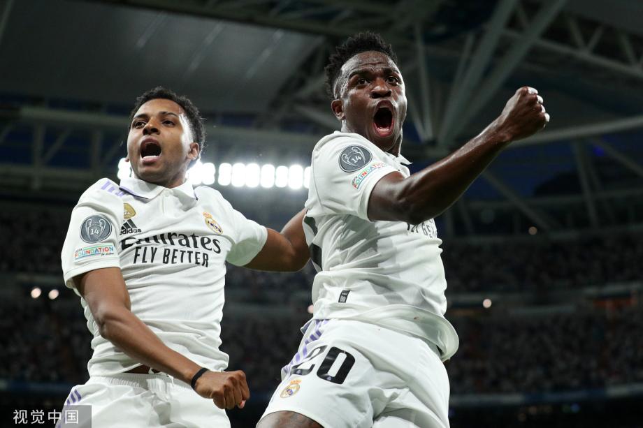 利和表现赢 利和表现赢