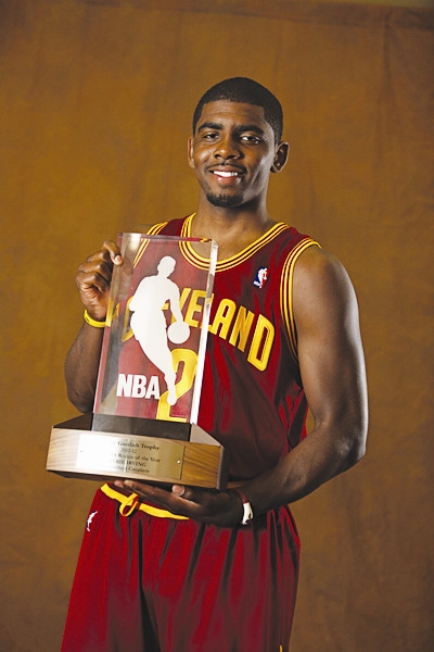 策略都在比 策略都在比