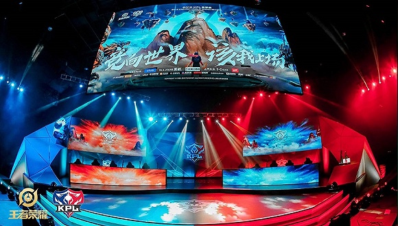 总是在场上 总是在场上